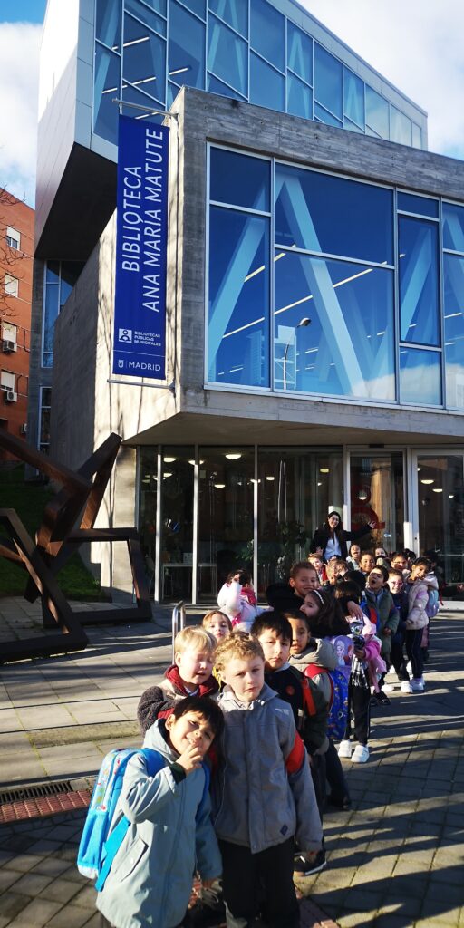 Biblioteca Ana María Matute