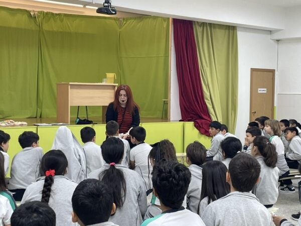 Visita de Ana Campoy en Primaria